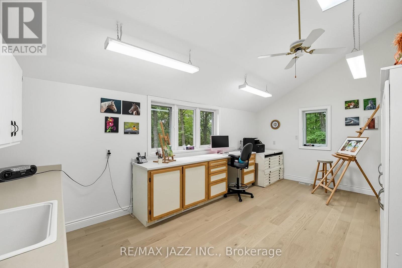 9500 Grasshopper Park Road, Clarington, ON - Indoor Photo Showing Office