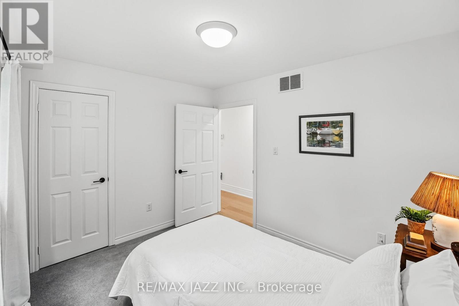 9500 Grasshopper Park Road, Clarington, ON - Indoor Photo Showing Bedroom