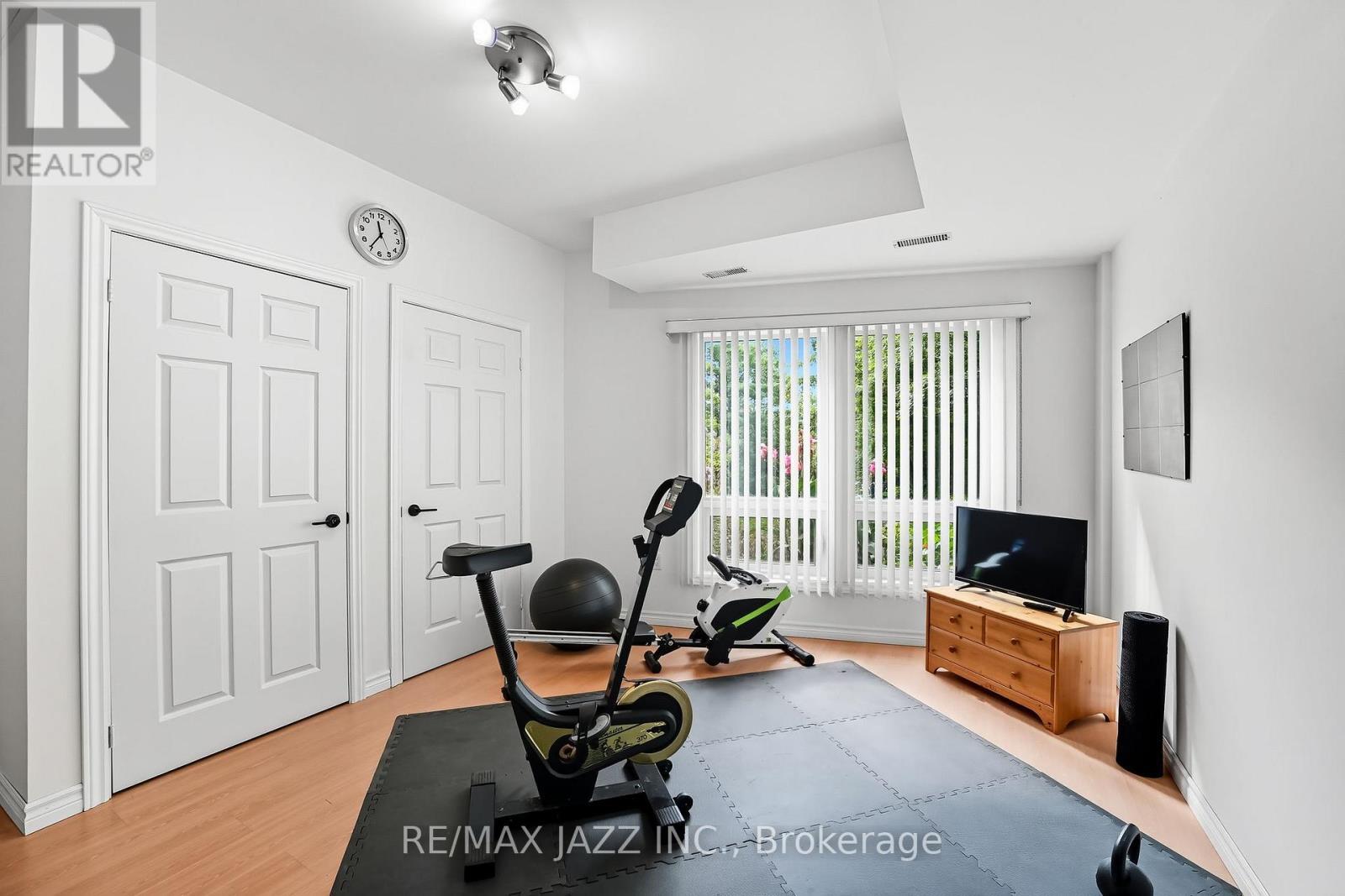 9500 Grasshopper Park Road, Clarington, ON - Indoor Photo Showing Office