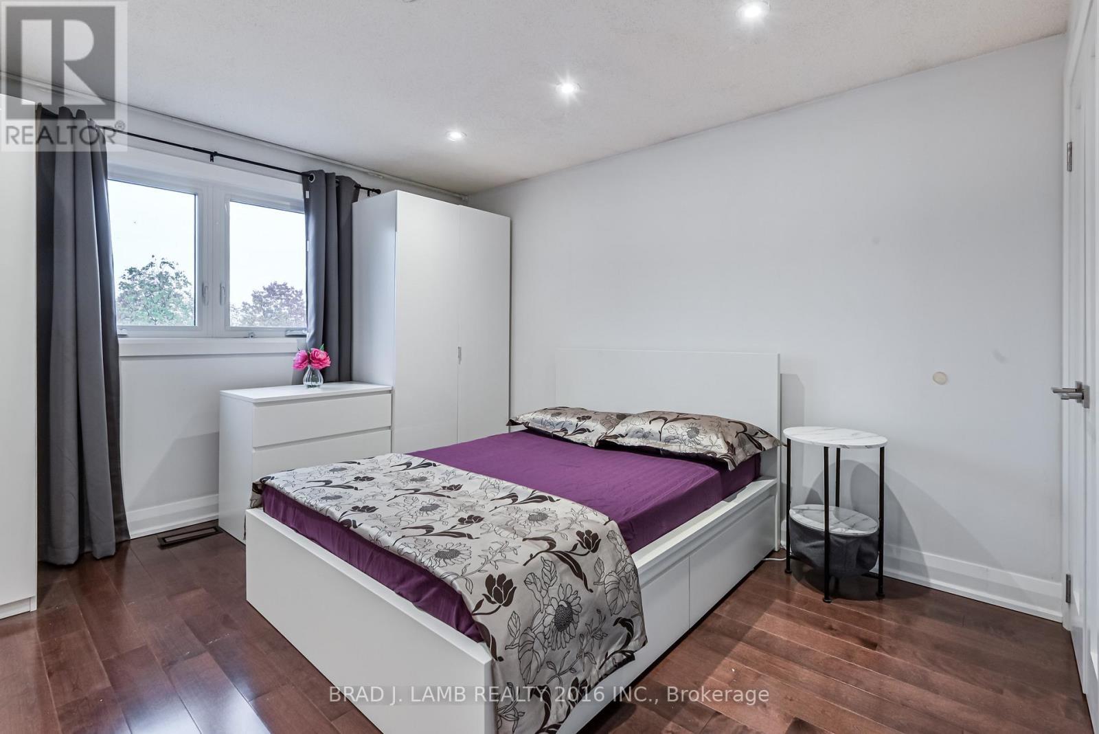 Bed 1 - 54 Campbell Avenue, Vaughan, ON - Indoor Photo Showing Bedroom