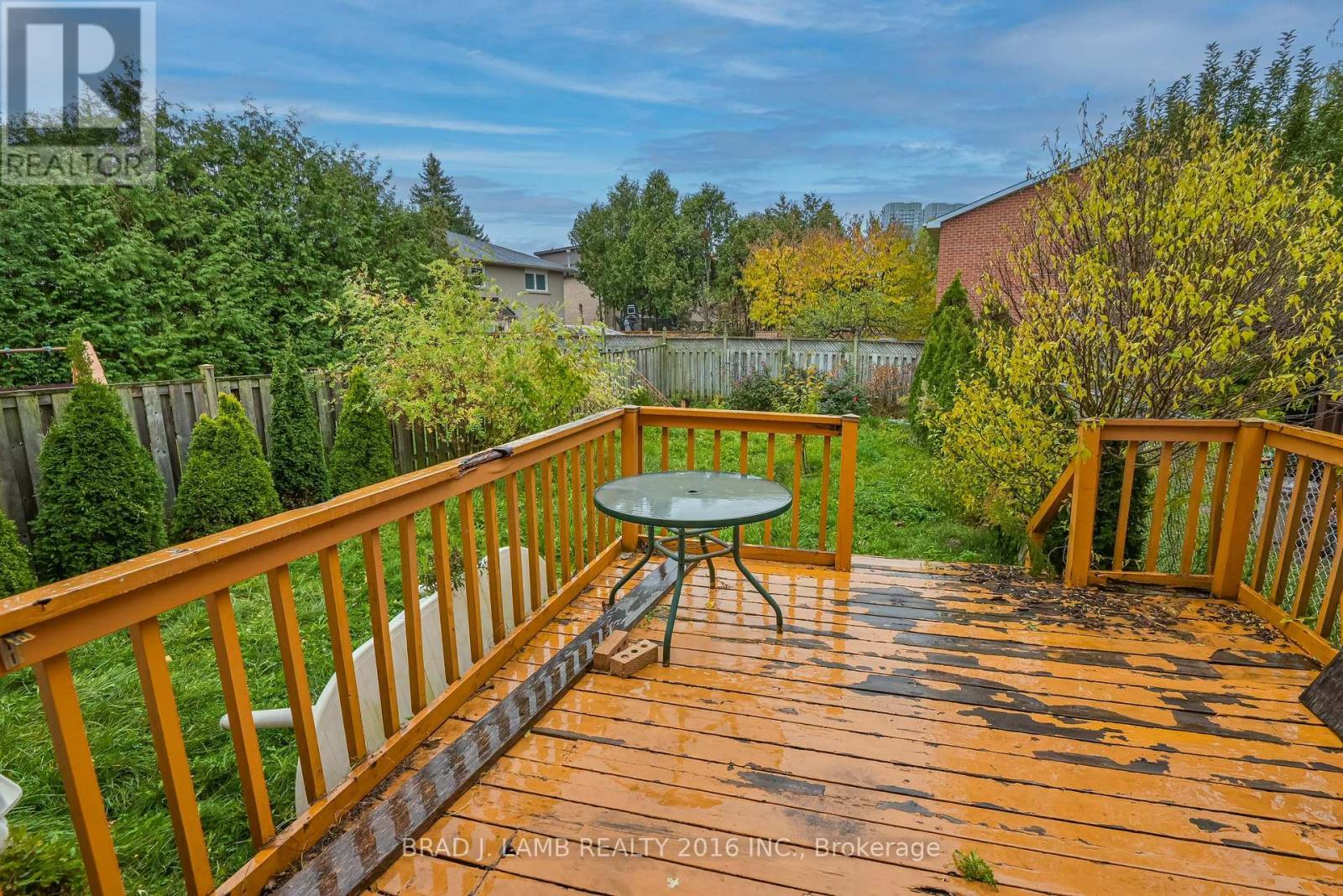 Bed 1 - 54 Campbell Avenue, Vaughan, ON - Outdoor