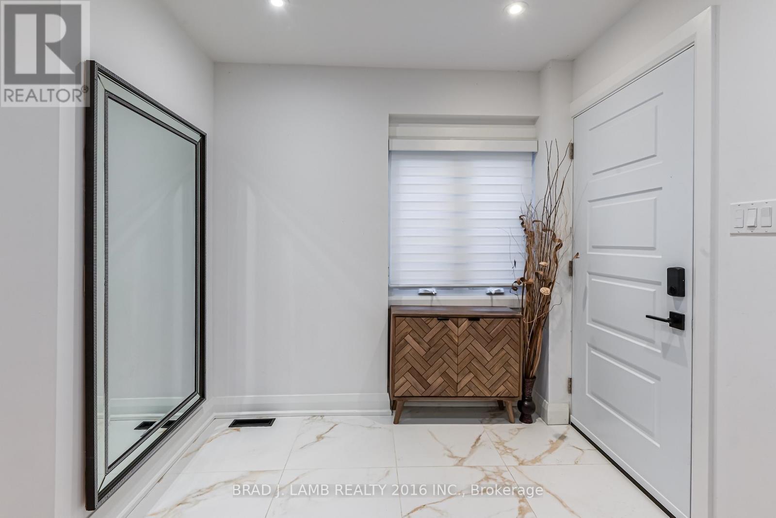 Bed 1 - 54 Campbell Avenue, Vaughan, ON - Indoor