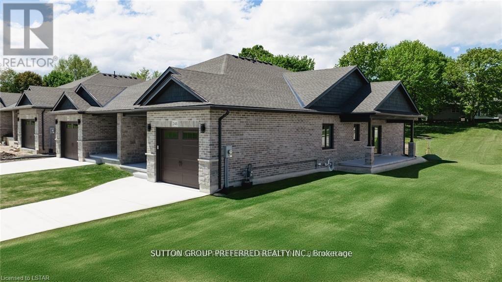 230 Beech Street, Central Huron (Clinton), ON - Outdoor