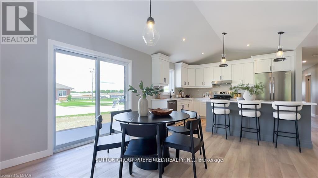 230 Beech Street, Central Huron (Clinton), ON - Indoor