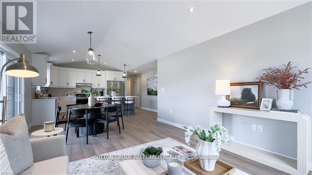 230 Beech Street, Central Huron (Clinton), ON - Indoor