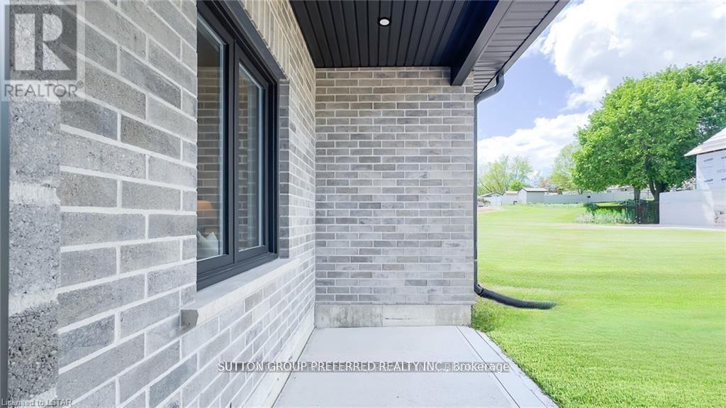 230 Beech Street, Central Huron (Clinton), ON - Outdoor With Exterior