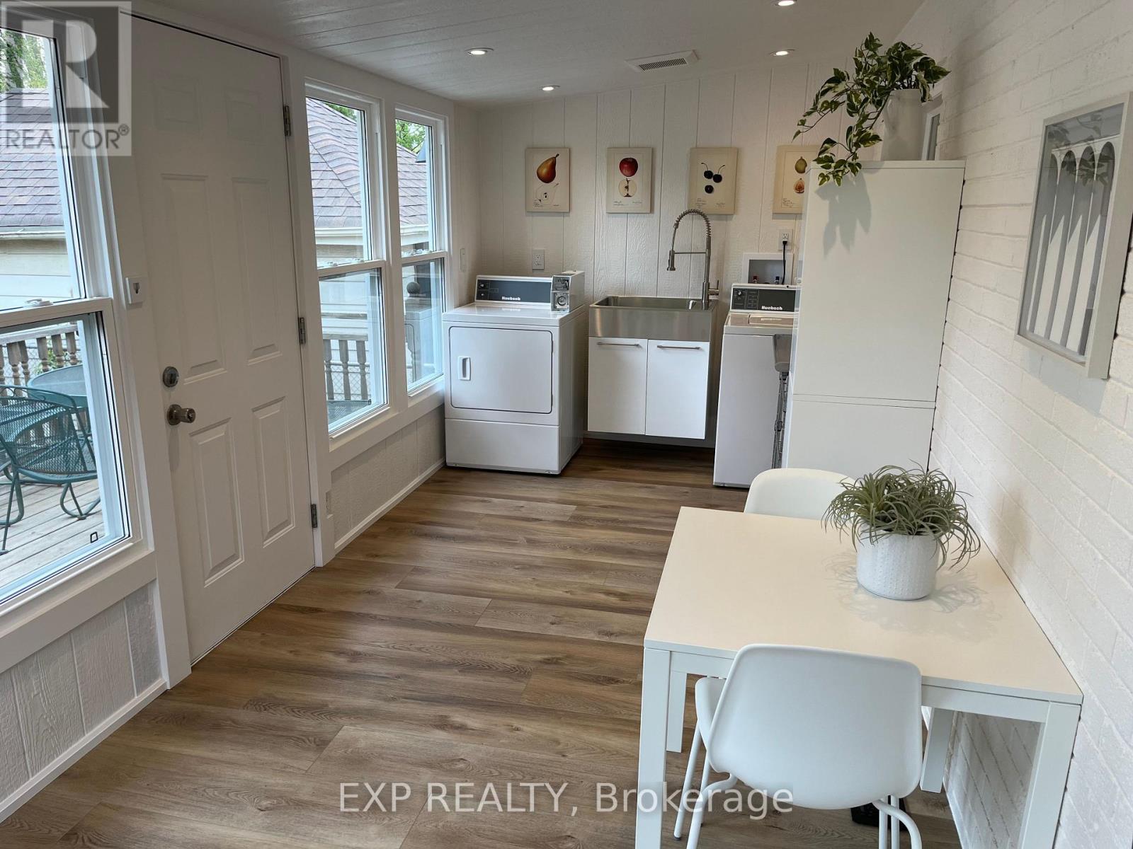 Basement - 179 Paradise Road N, Hamilton, ON - Indoor Photo Showing Laundry Room
