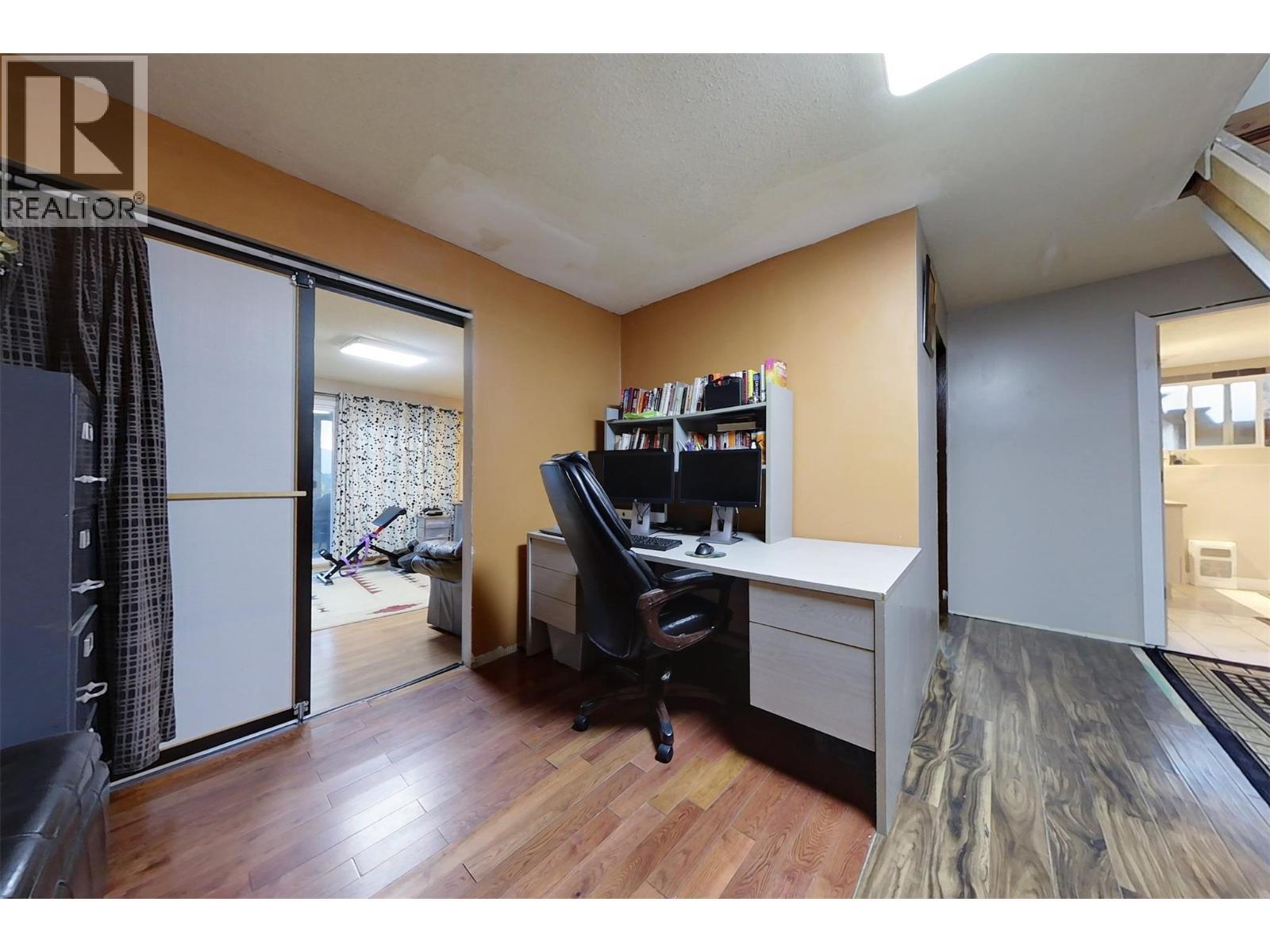 1237 32Nd S Avenue, Erickson, BC - Indoor Photo Showing Office