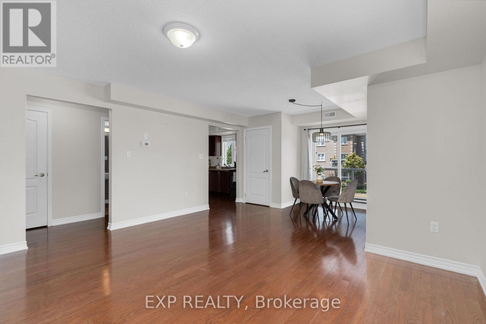 3 - 135 Sydenham Wells, Barrie, ON - Indoor Photo Showing Other Room