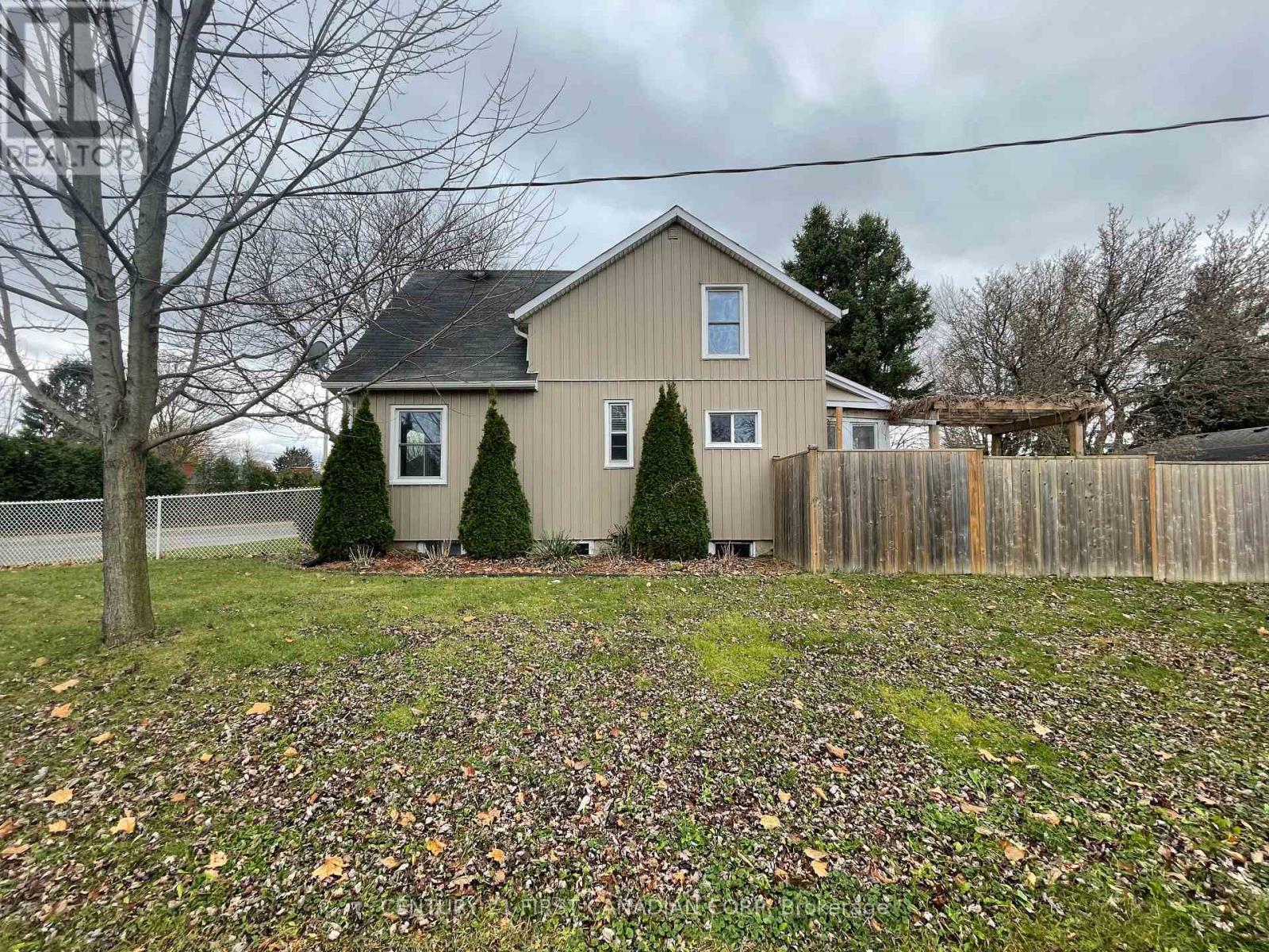 64 Edward Street, St. Thomas, ON - Outdoor