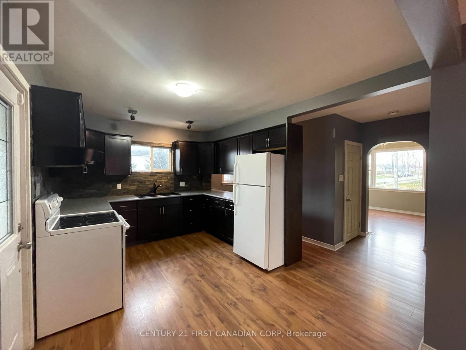 64 Edward Street, St. Thomas, ON - Indoor