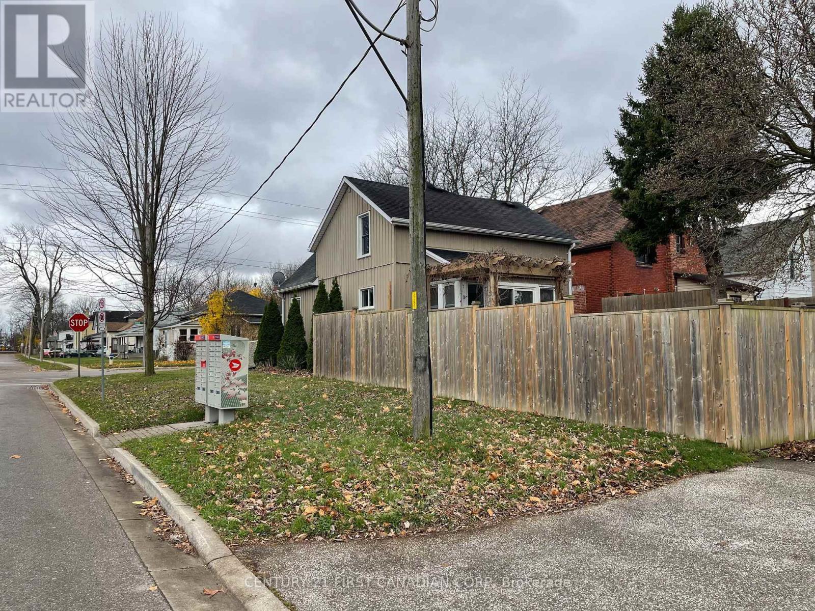 64 Edward Street, St. Thomas, ON - Outdoor