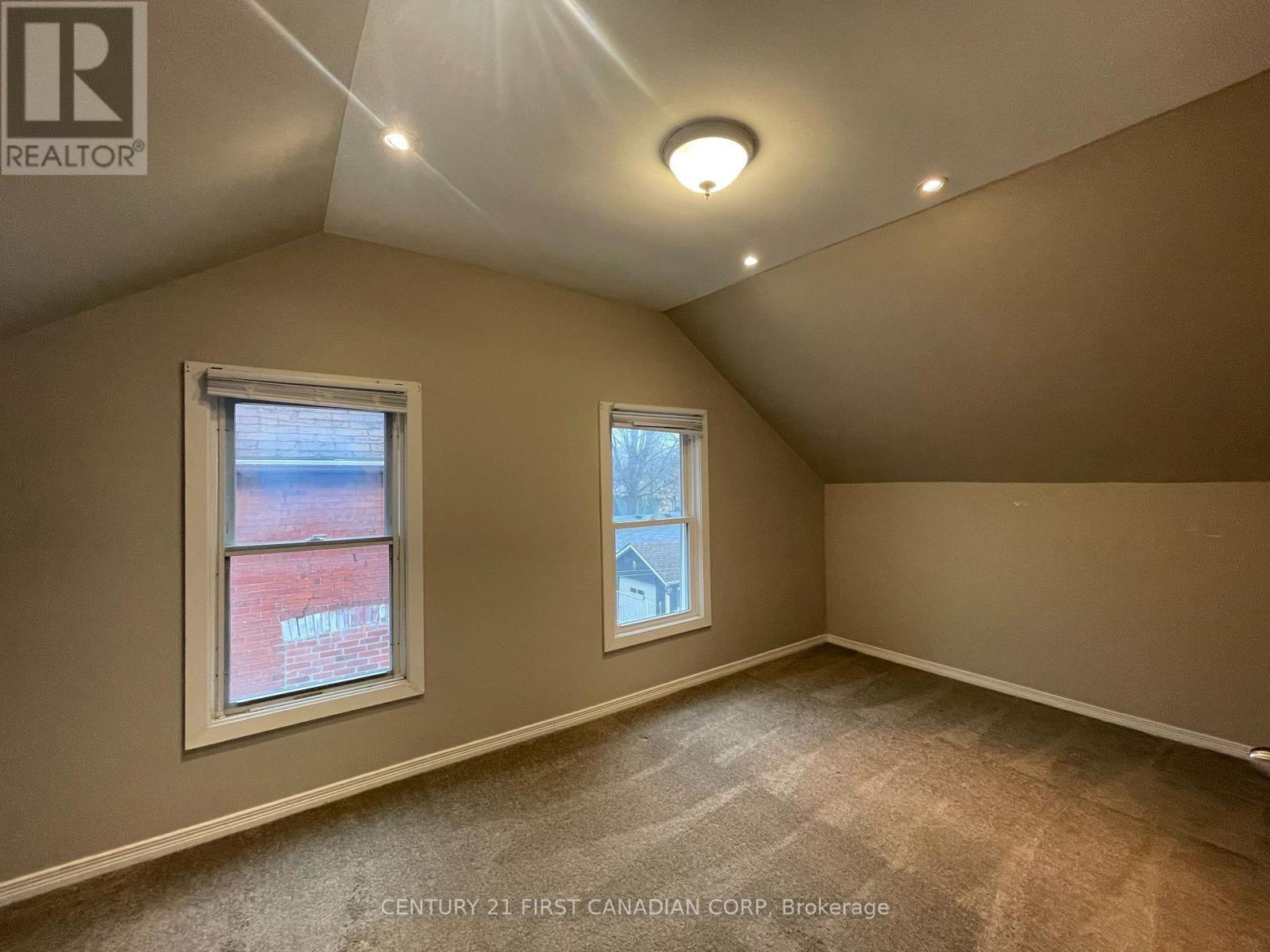 64 Edward Street, St. Thomas, ON - Indoor Photo Showing Other Room