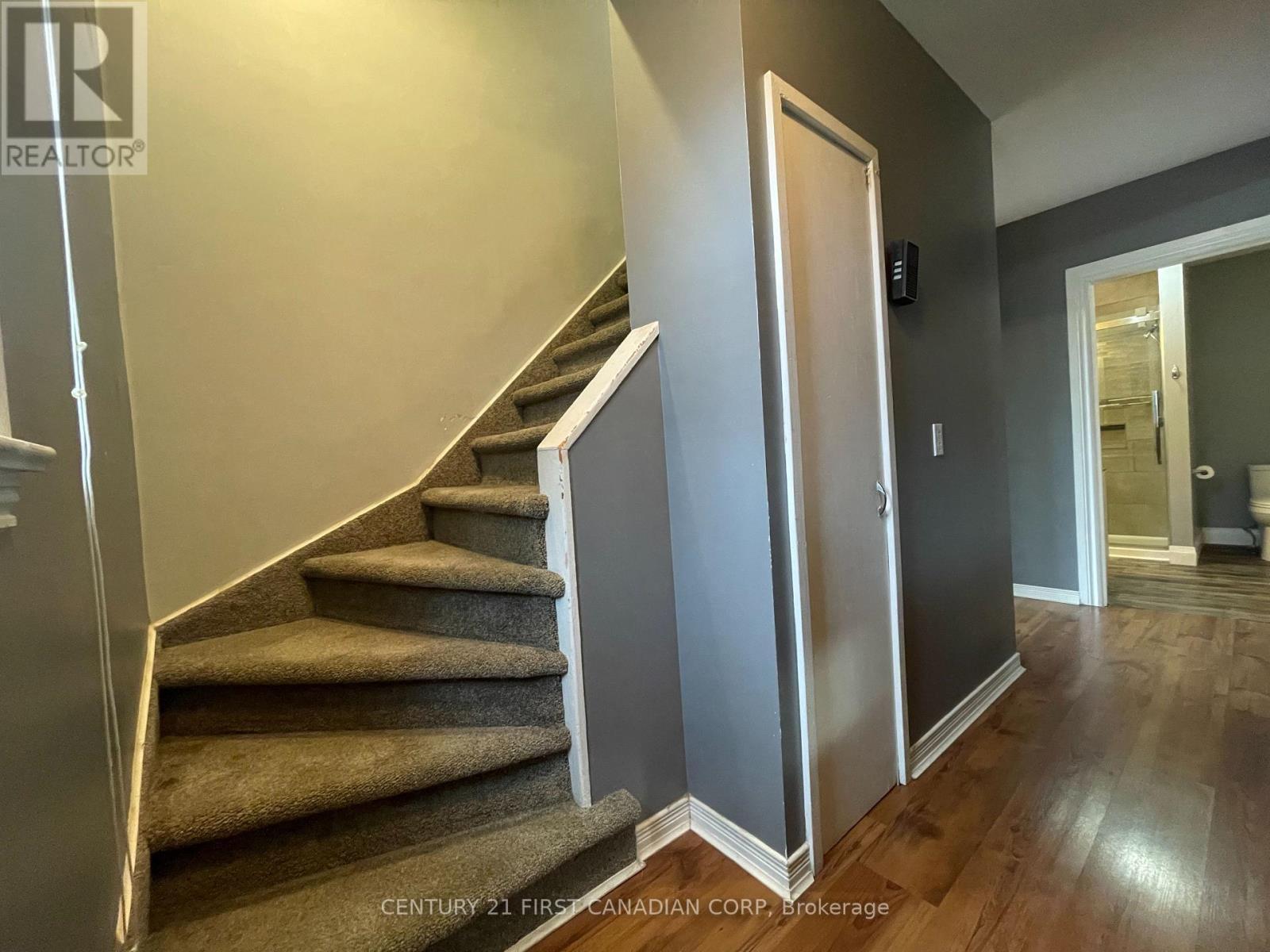 64 Edward Street, St. Thomas, ON - Indoor Photo Showing Other Room