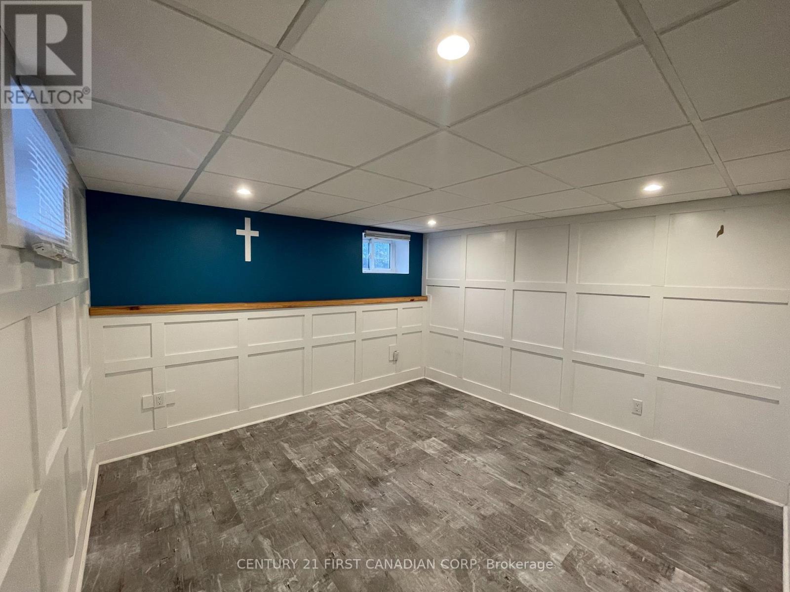 64 Edward Street, St. Thomas, ON - Indoor