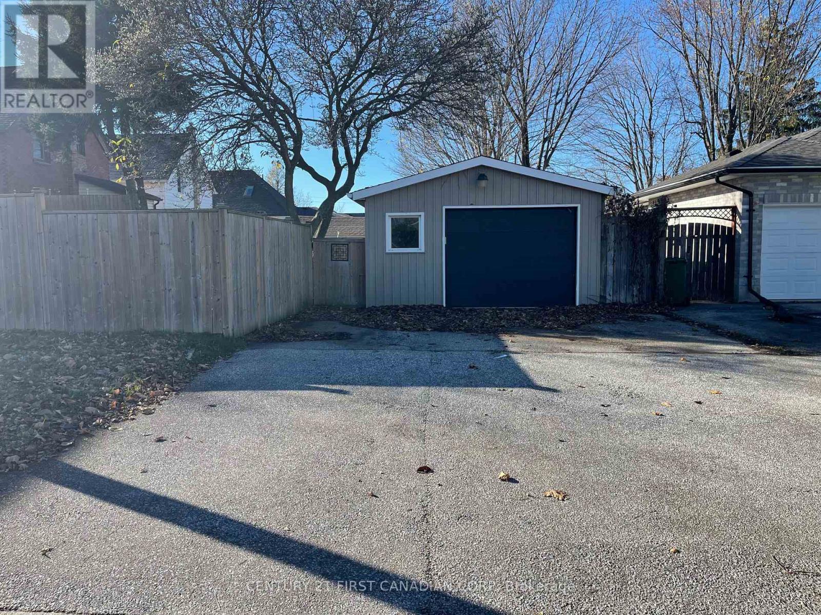 64 Edward Street, St. Thomas, ON - Outdoor