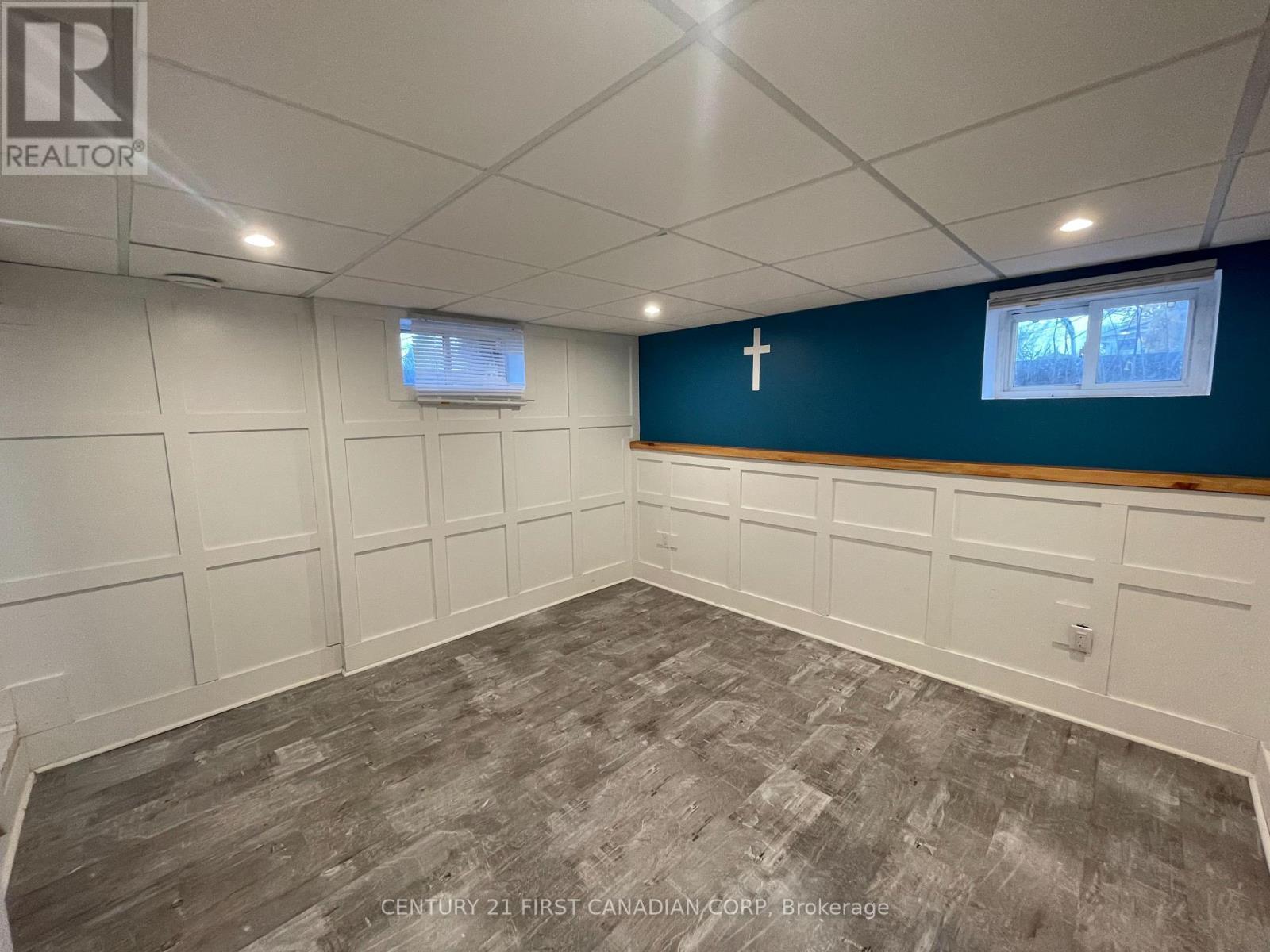 64 Edward Street, St. Thomas, ON - Indoor