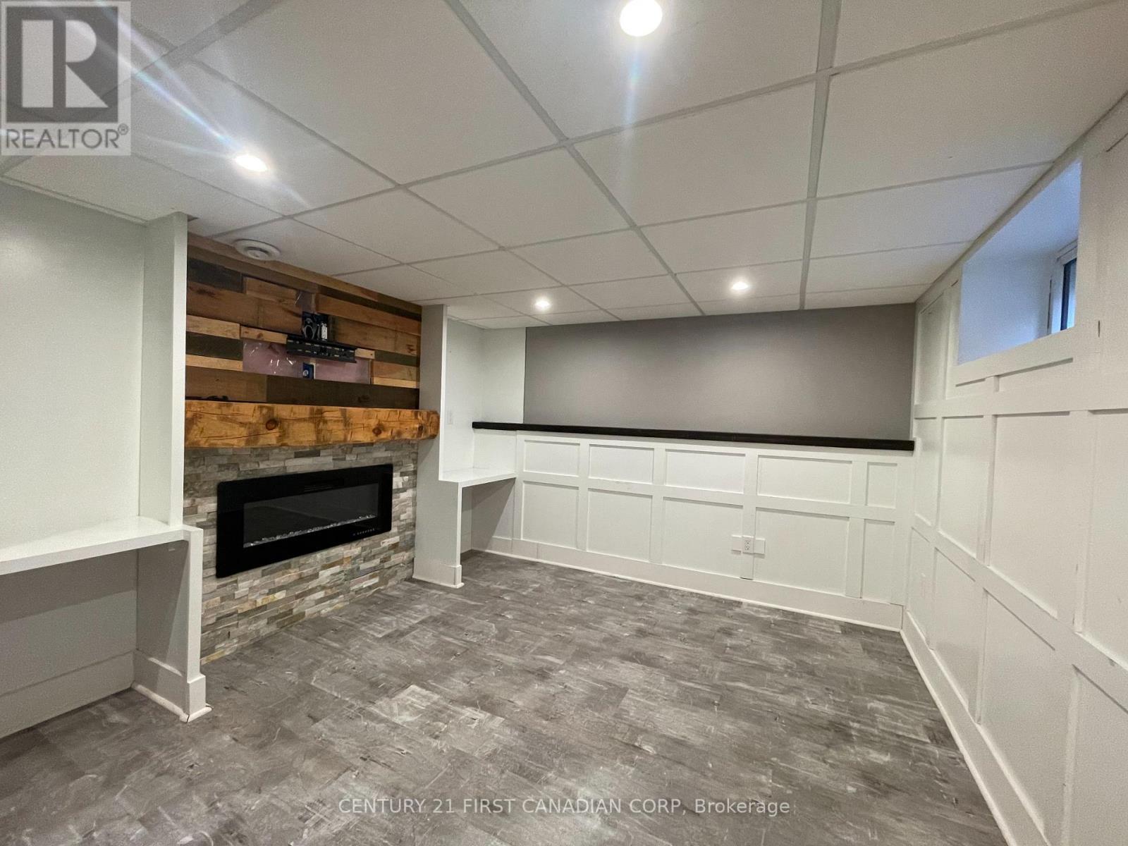 64 Edward Street, St. Thomas, ON - Indoor