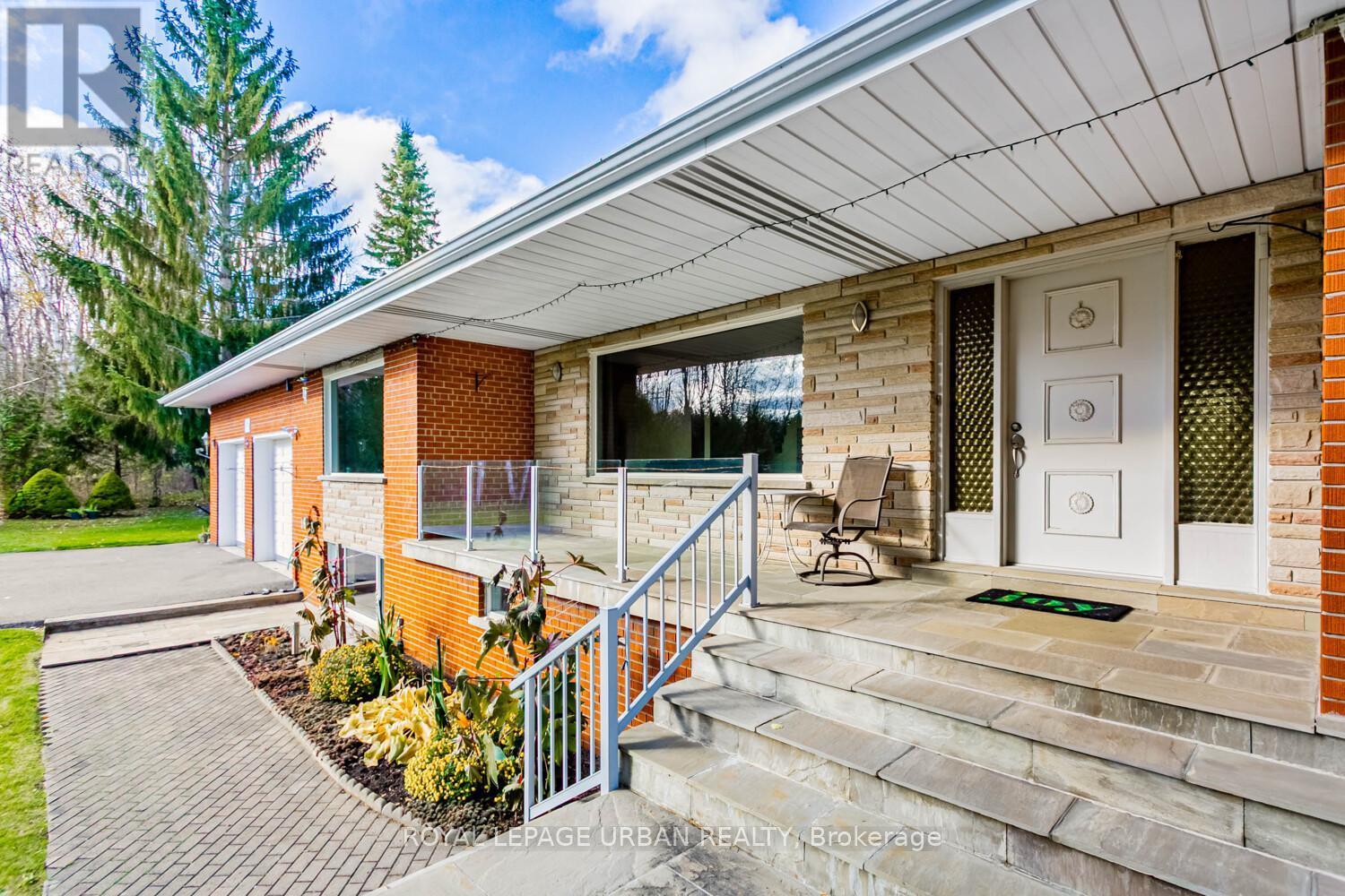 427371 25 Sideroad E, Mono, ON - Outdoor