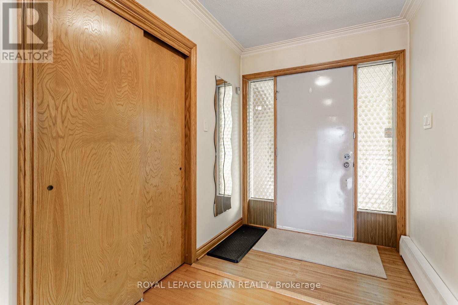 427371 25 Sideroad E, Mono, ON - Indoor Photo Showing Other Room