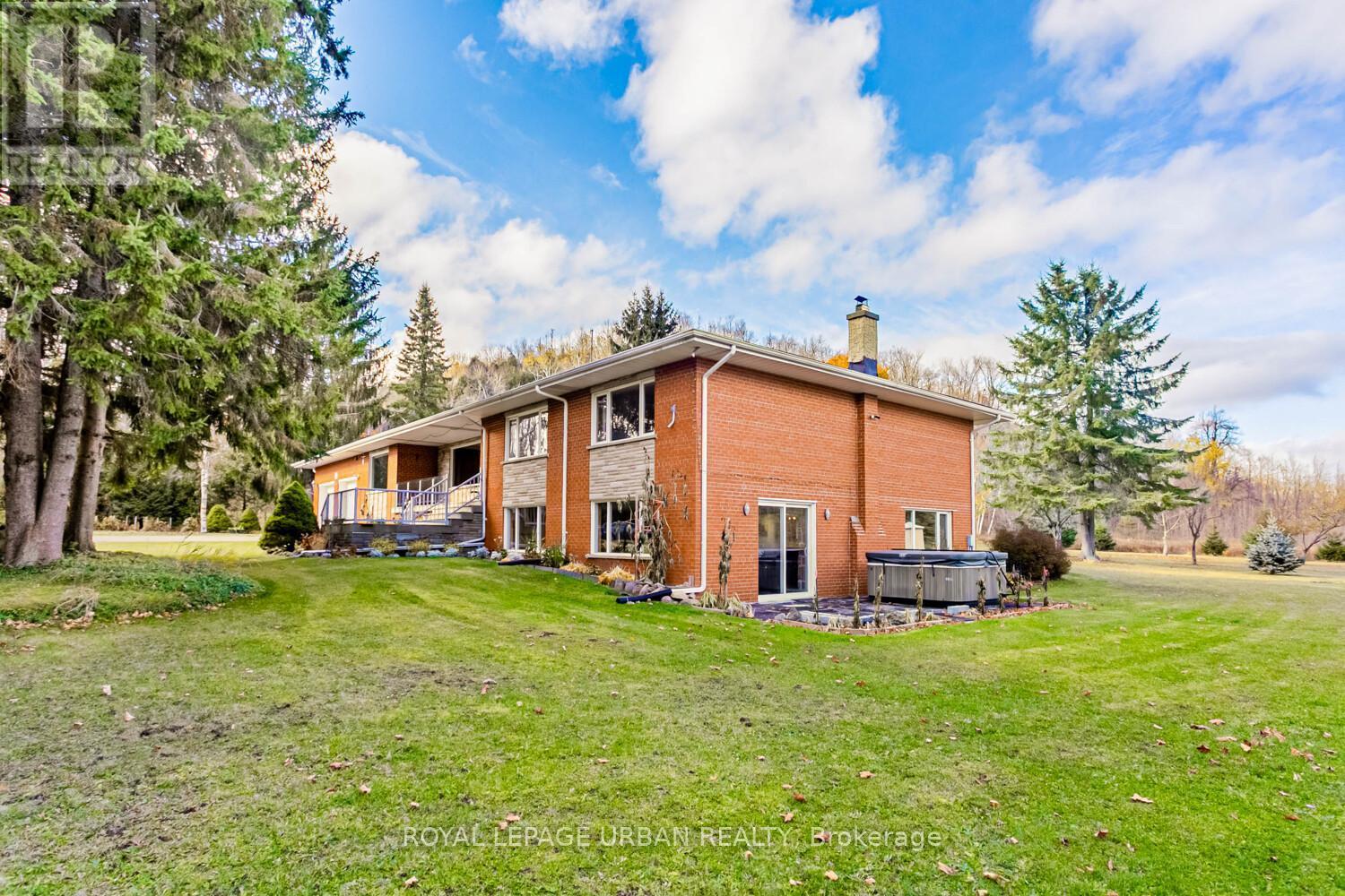 427371 25 Sideroad E, Mono, ON - Outdoor With Deck Patio Veranda