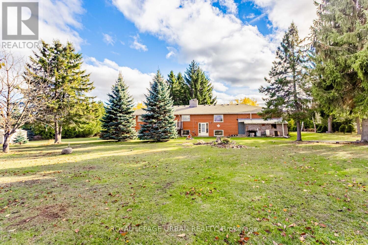 427371 25 Sideroad E, Mono, ON - Outdoor