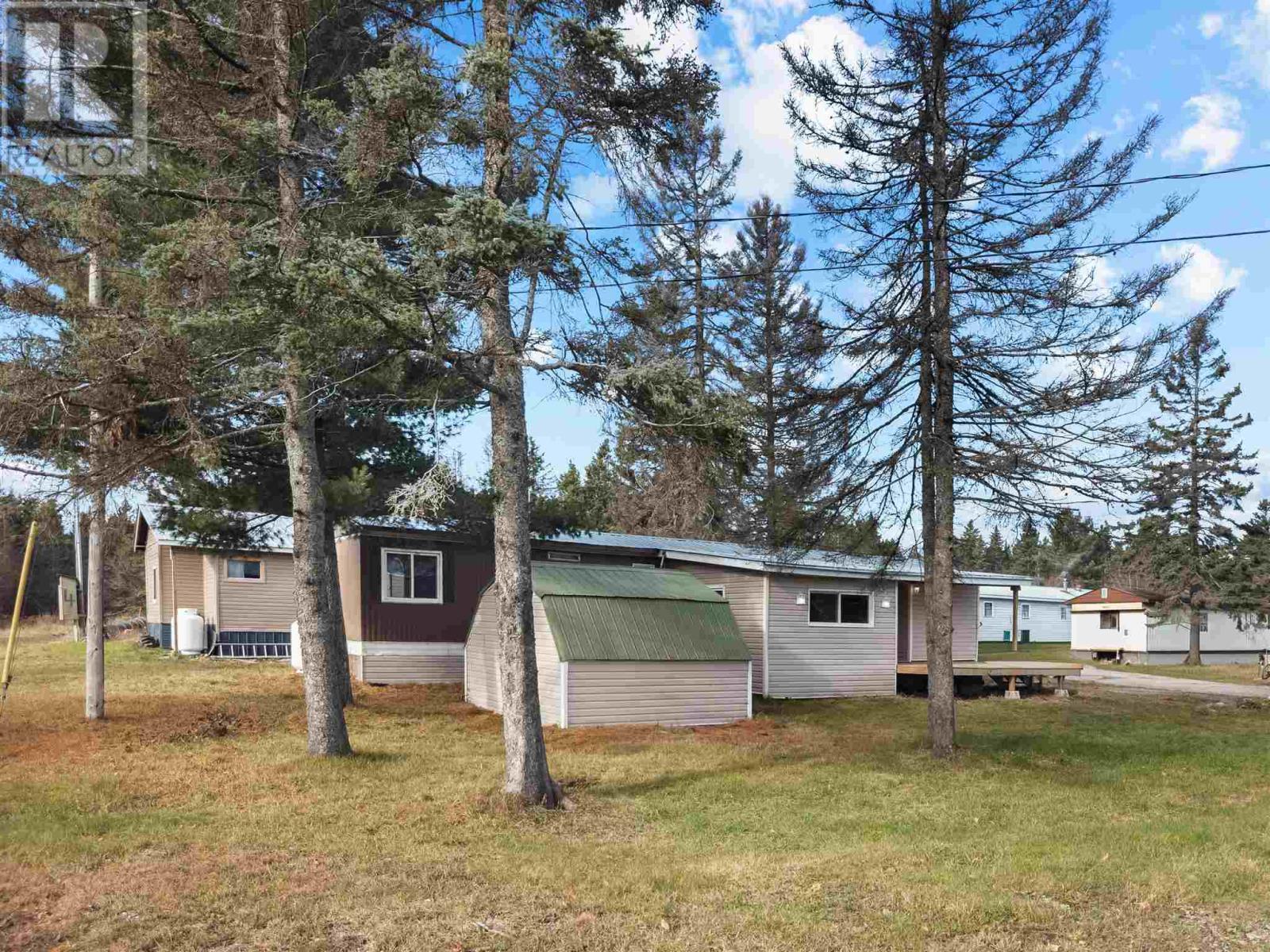 1 Cedar Ct, Heyden, ON - Outdoor
