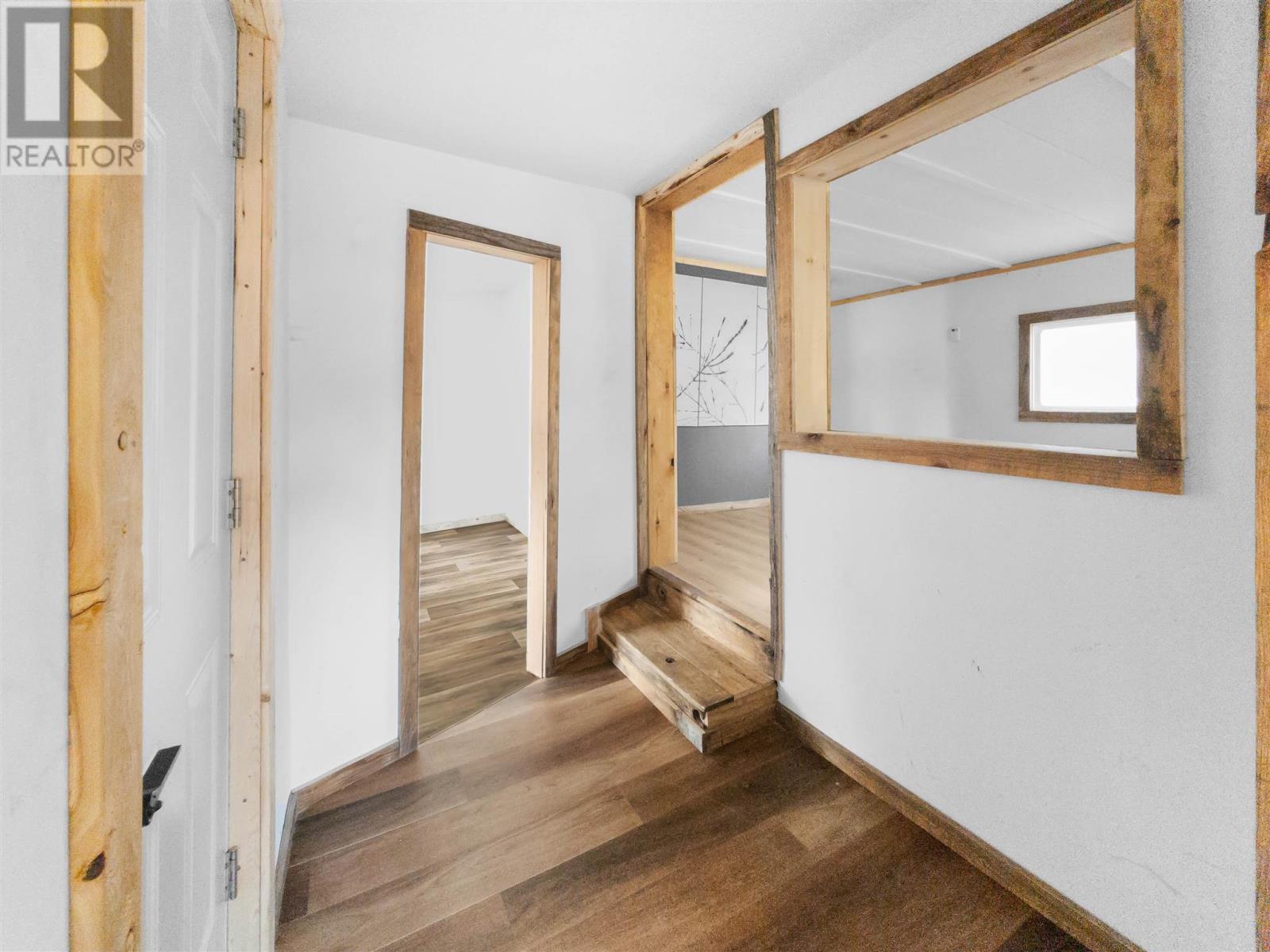 1 Cedar Ct, Heyden, ON - Indoor Photo Showing Other Room