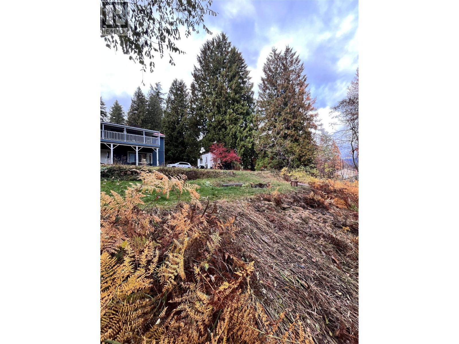 Lot B 9Th Avenue, Castlegar, BC