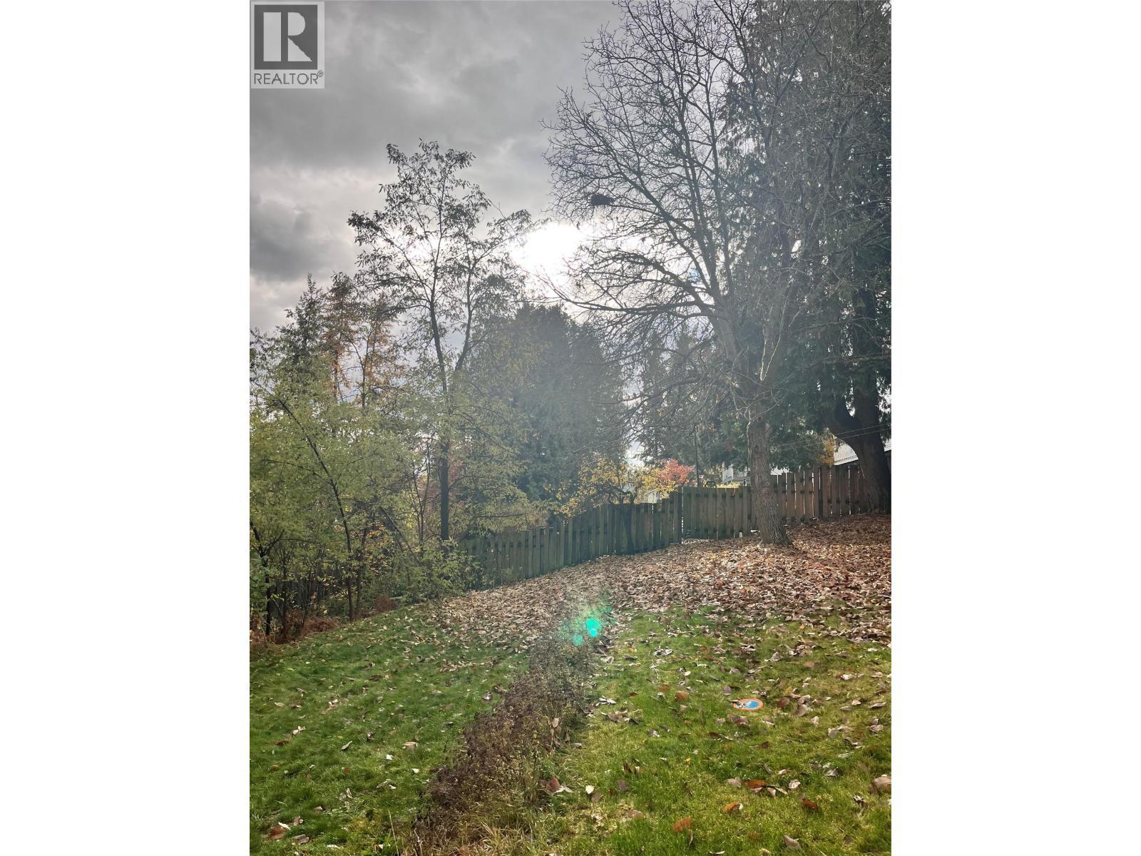 Lot B 9Th Avenue, Castlegar, BC