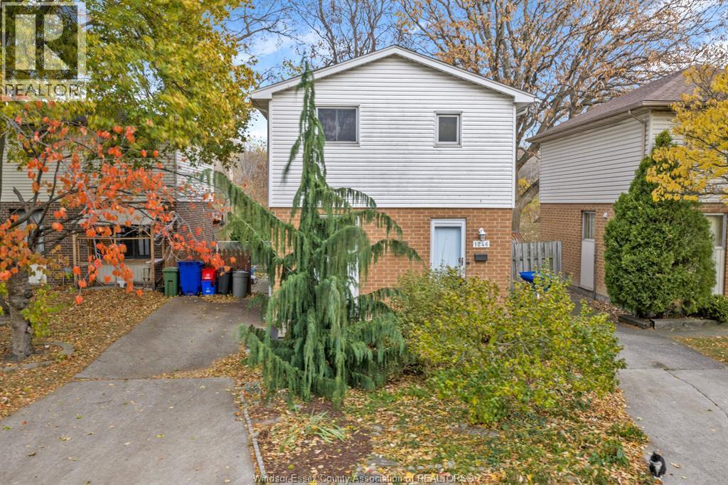 1246 Aire Place, Windsor, ON - Outdoor