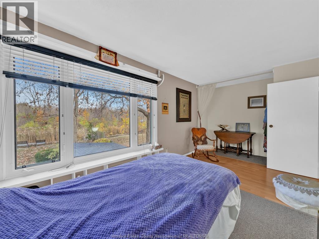 1246 Aire Place, Windsor, ON - Indoor Photo Showing Bedroom