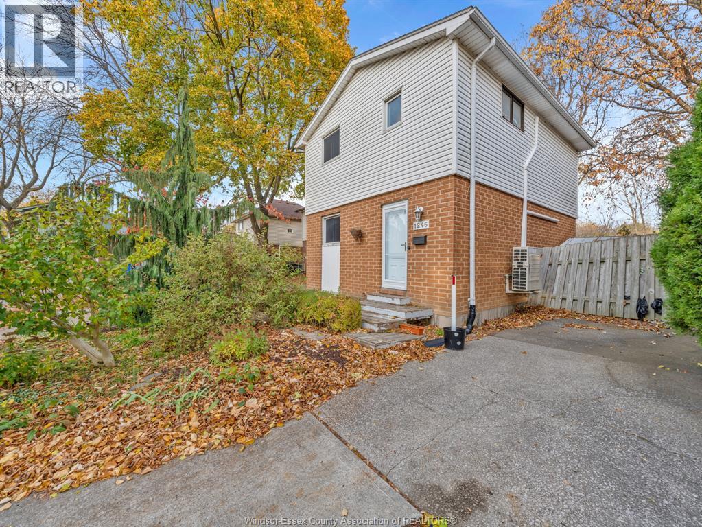 1246 Aire Place, Windsor, ON - Outdoor