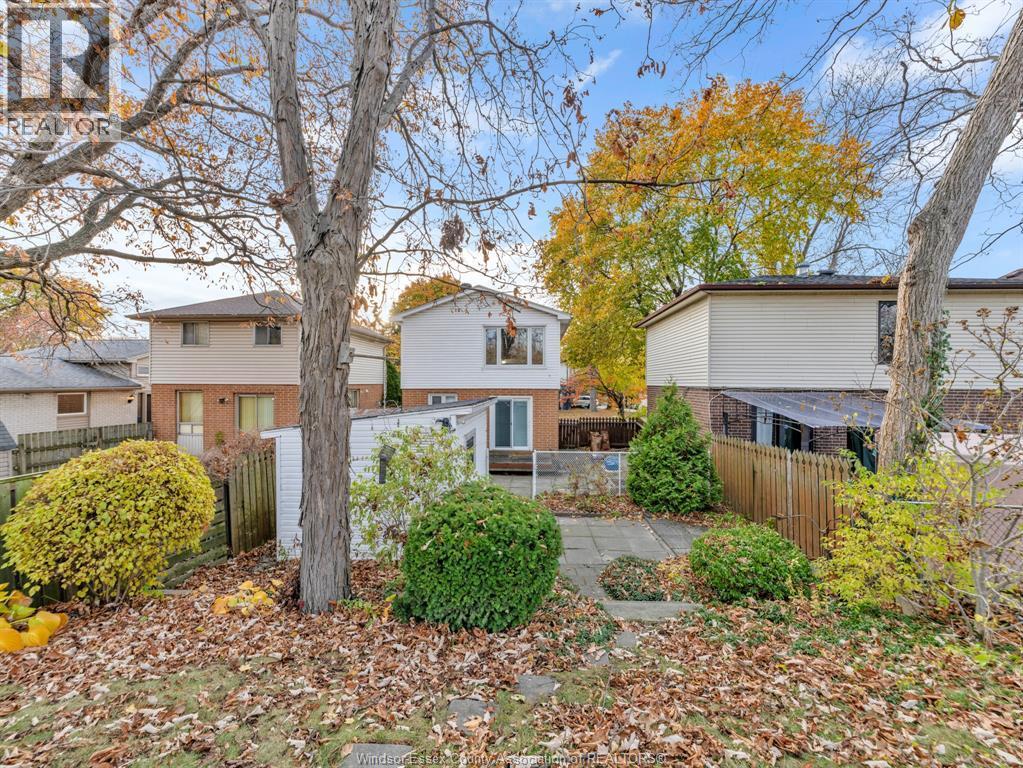 1246 Aire Place, Windsor, ON - Outdoor