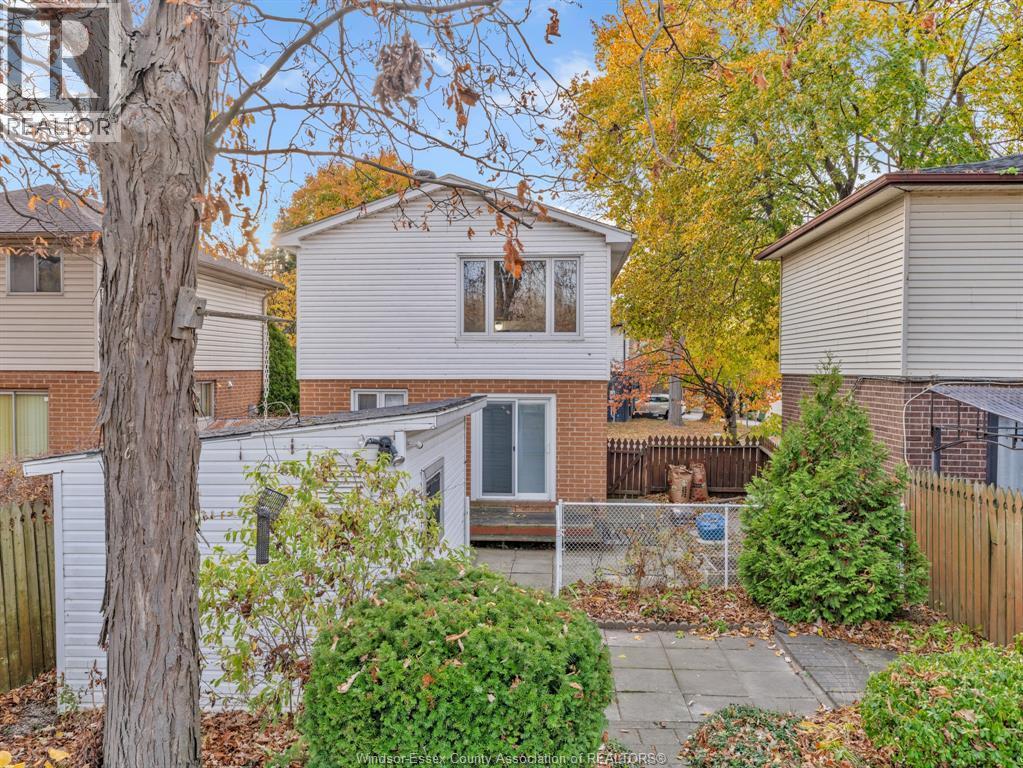 1246 Aire Place, Windsor, ON - Outdoor