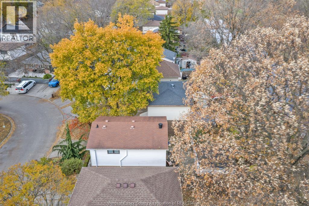 1246 Aire Place, Windsor, ON - Outdoor