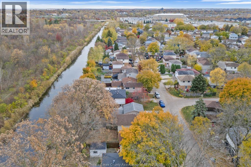 1246 Aire Place, Windsor, ON - Outdoor With View