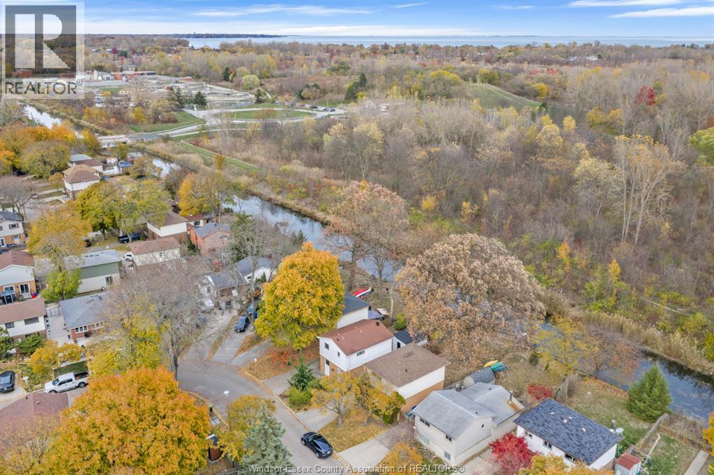 1246 Aire Place, Windsor, ON - Outdoor With View