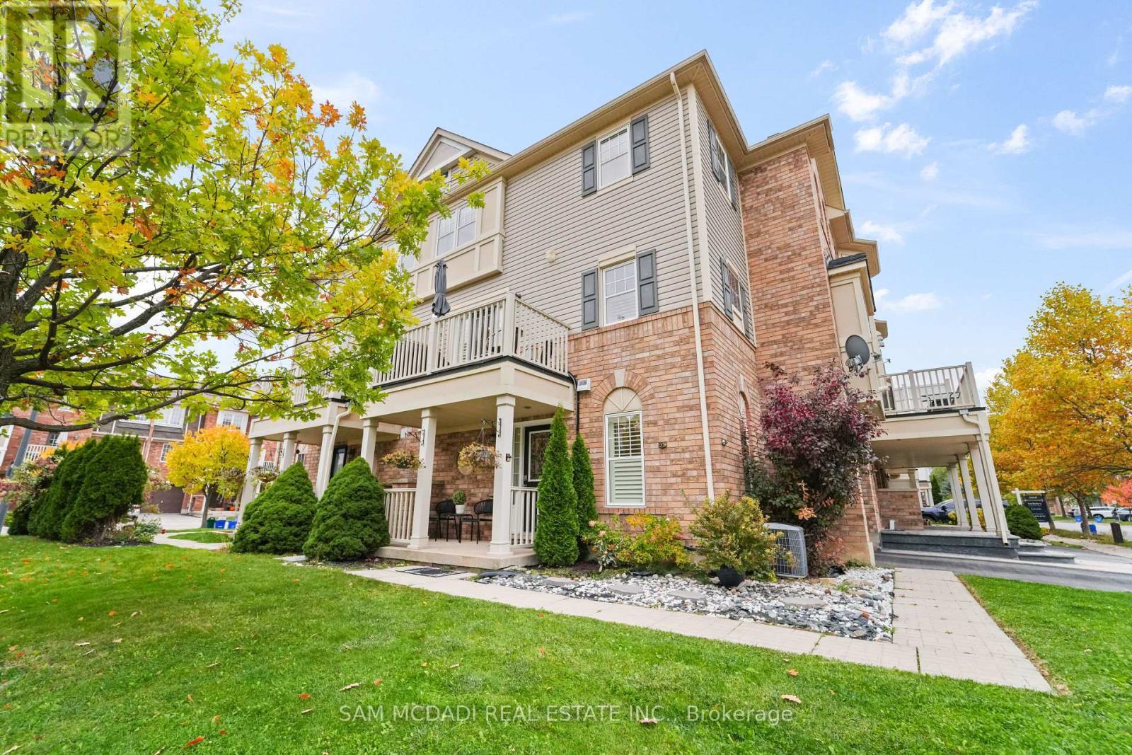 917 Burrows Gate, Milton, ON - Outdoor