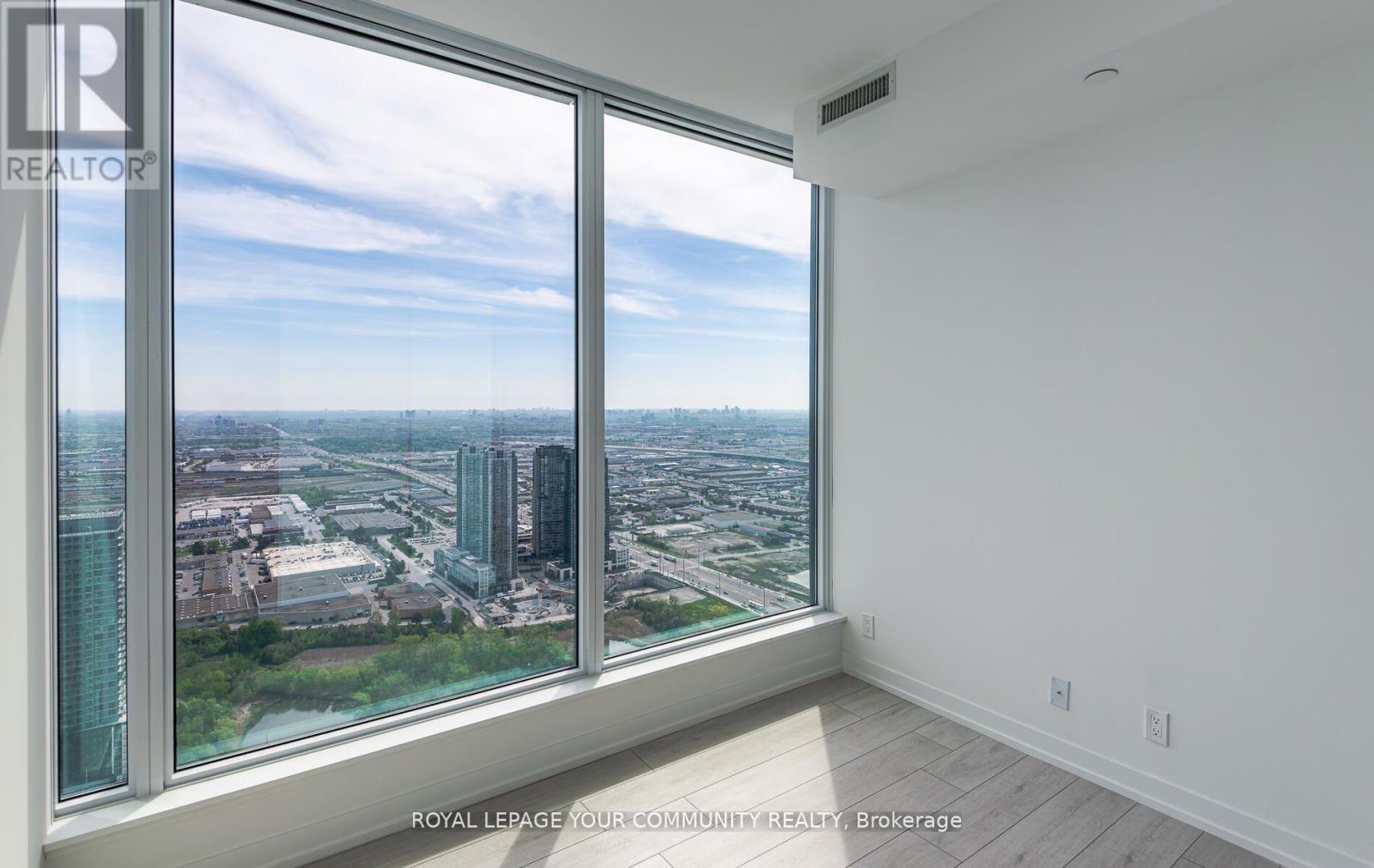6103 - 5 Buttermill Avenue, Vaughan, ON - Indoor Photo Showing Other Room