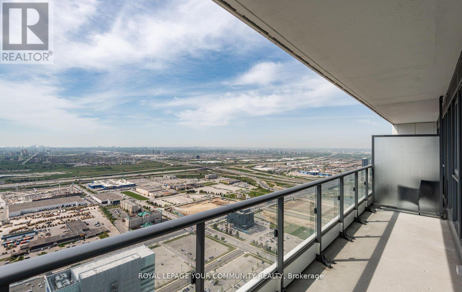 6103 - 5 Buttermill Avenue, Vaughan, ON - Outdoor With View With Exterior