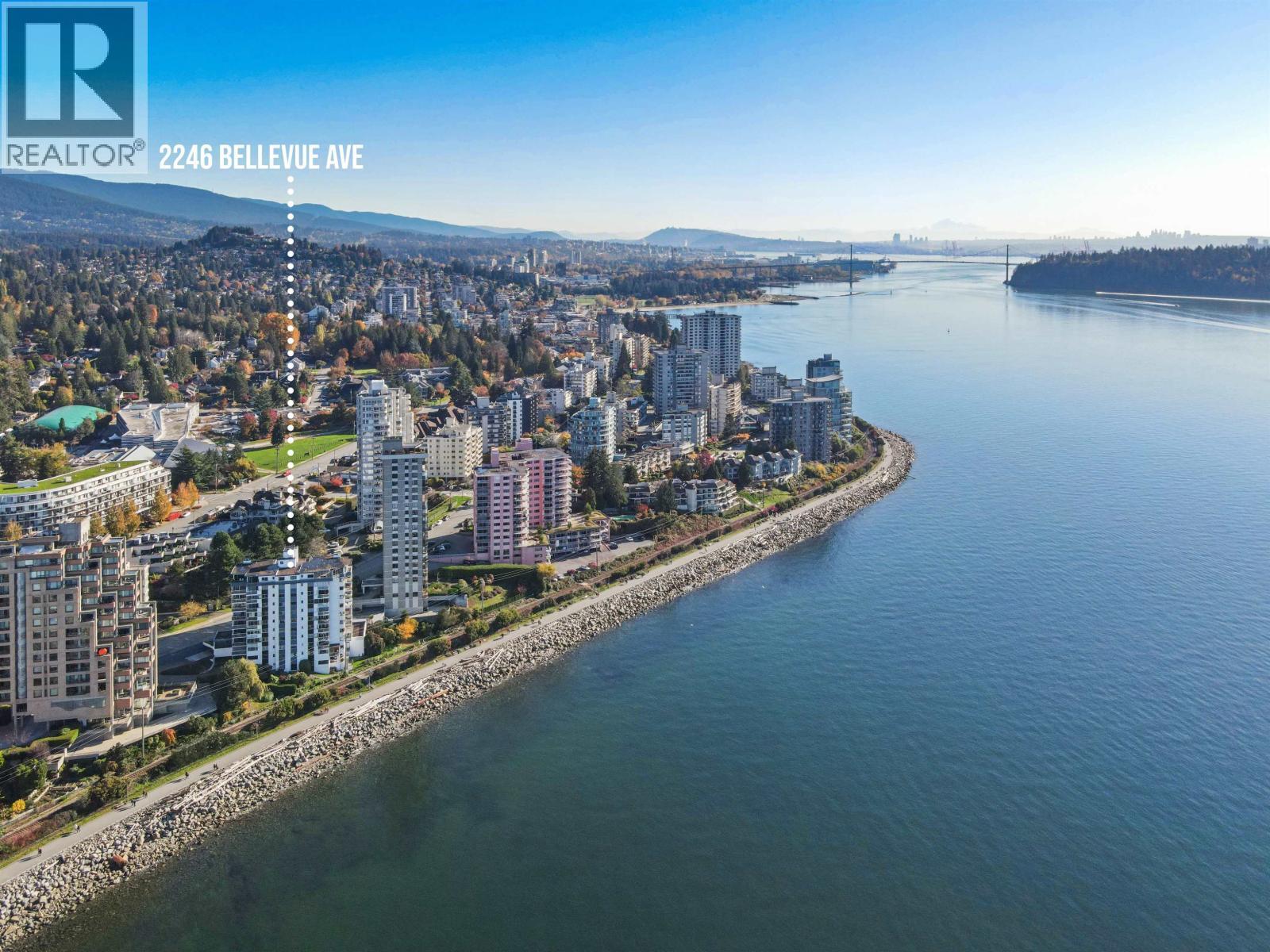 102 2246 Bellevue Avenue, West Vancouver, BC - Outdoor With Body Of Water With View