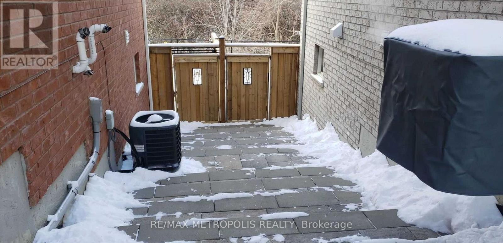 Bsmt - 67 Westgate Avenue, Ajax, ON - Outdoor