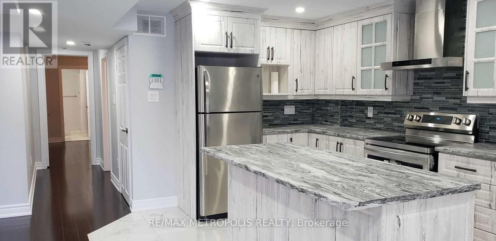 Bsmt - 67 Westgate Avenue, Ajax, ON - Indoor Photo Showing Kitchen With Stainless Steel Kitchen With Upgraded Kitchen
