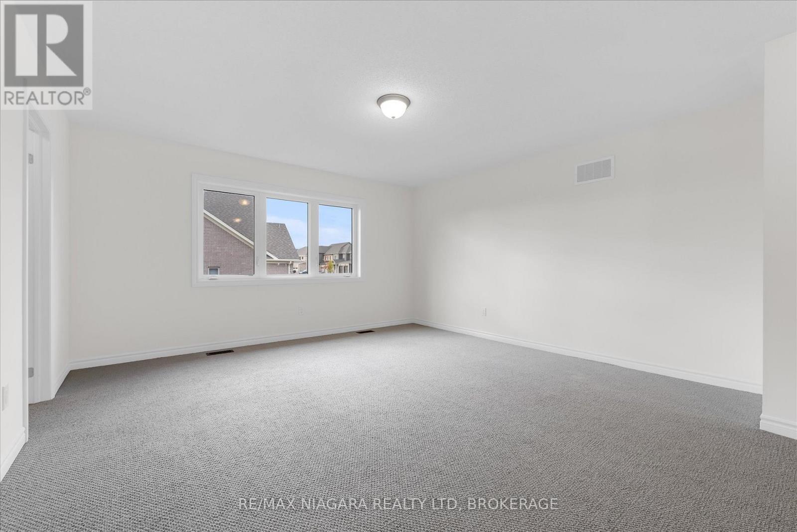 Bedroom - 25 Oriole Crescent, Port Colborne (Main Street), ON - Indoor Photo Showing Other Room