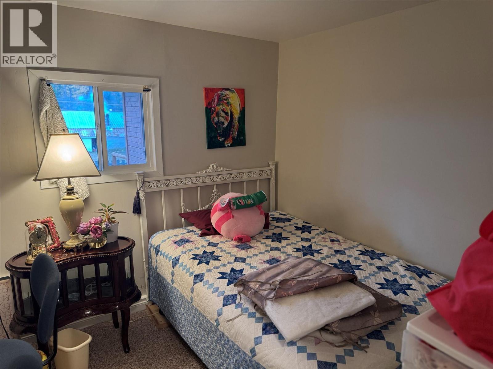 1368 Wenger Road, Arrow Creek, BC - Indoor Photo Showing Bedroom