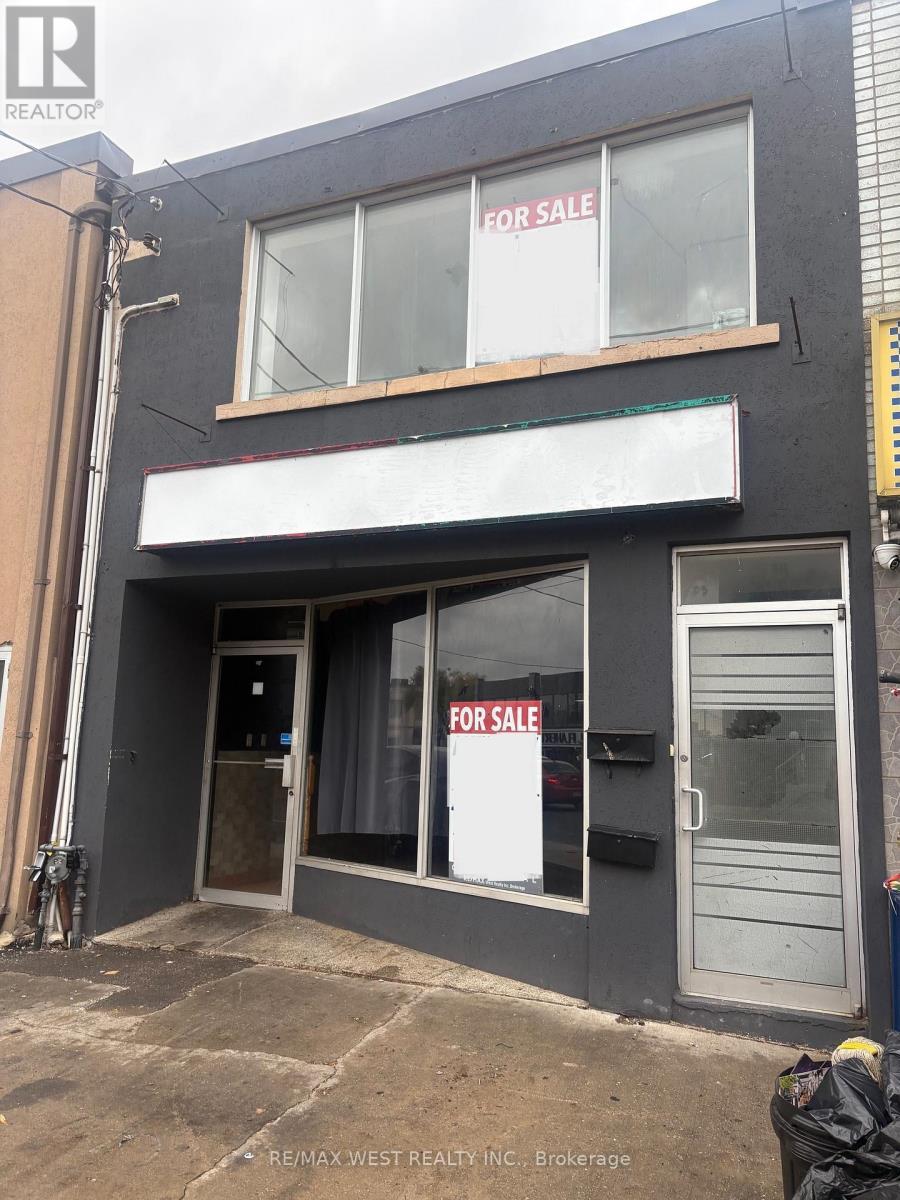 9 - 2057 Dufferin Street, Toronto, ON