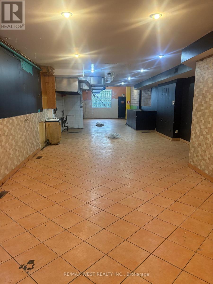 9 - 2057 Dufferin Street, Toronto, ON