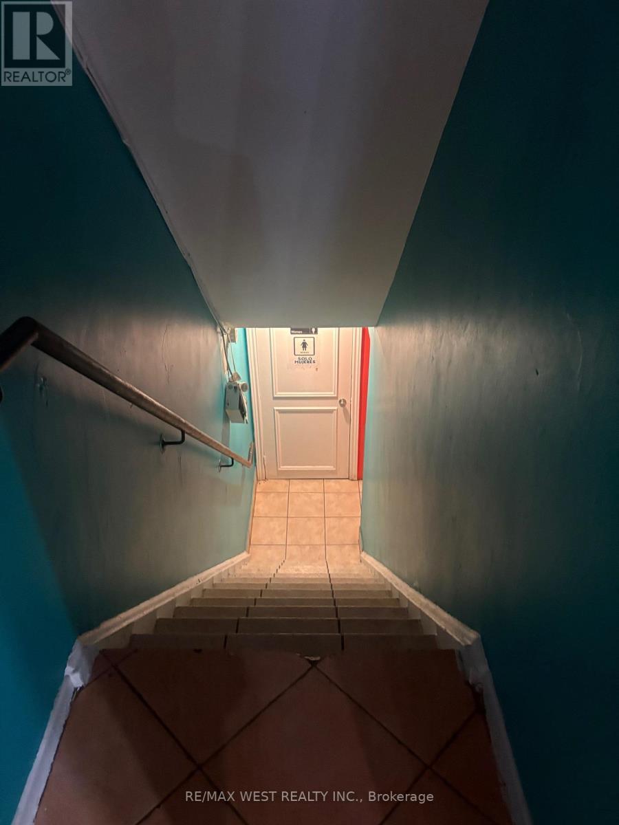 9 - 2057 Dufferin Street, Toronto, ON