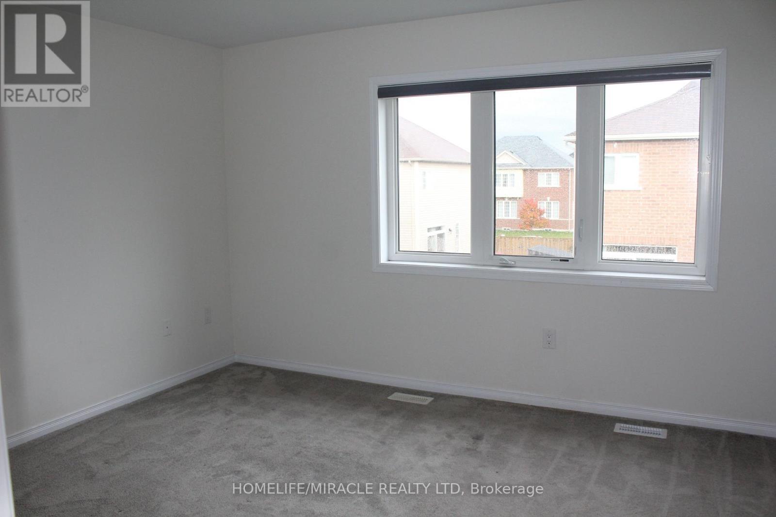 7 Esther Crescent, Thorold, ON - Indoor Photo Showing Other Room